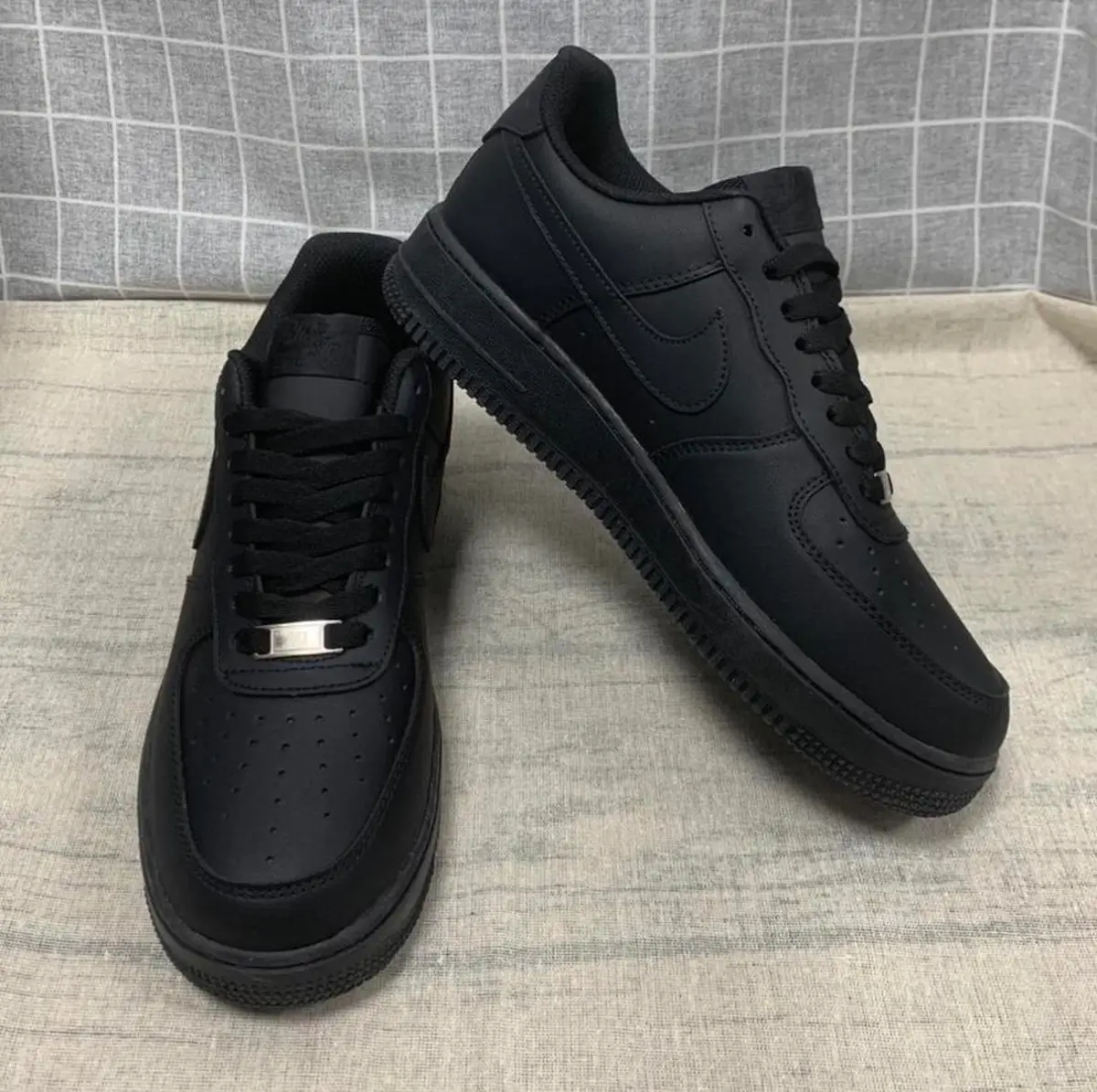Nike Air Force 1 Black
