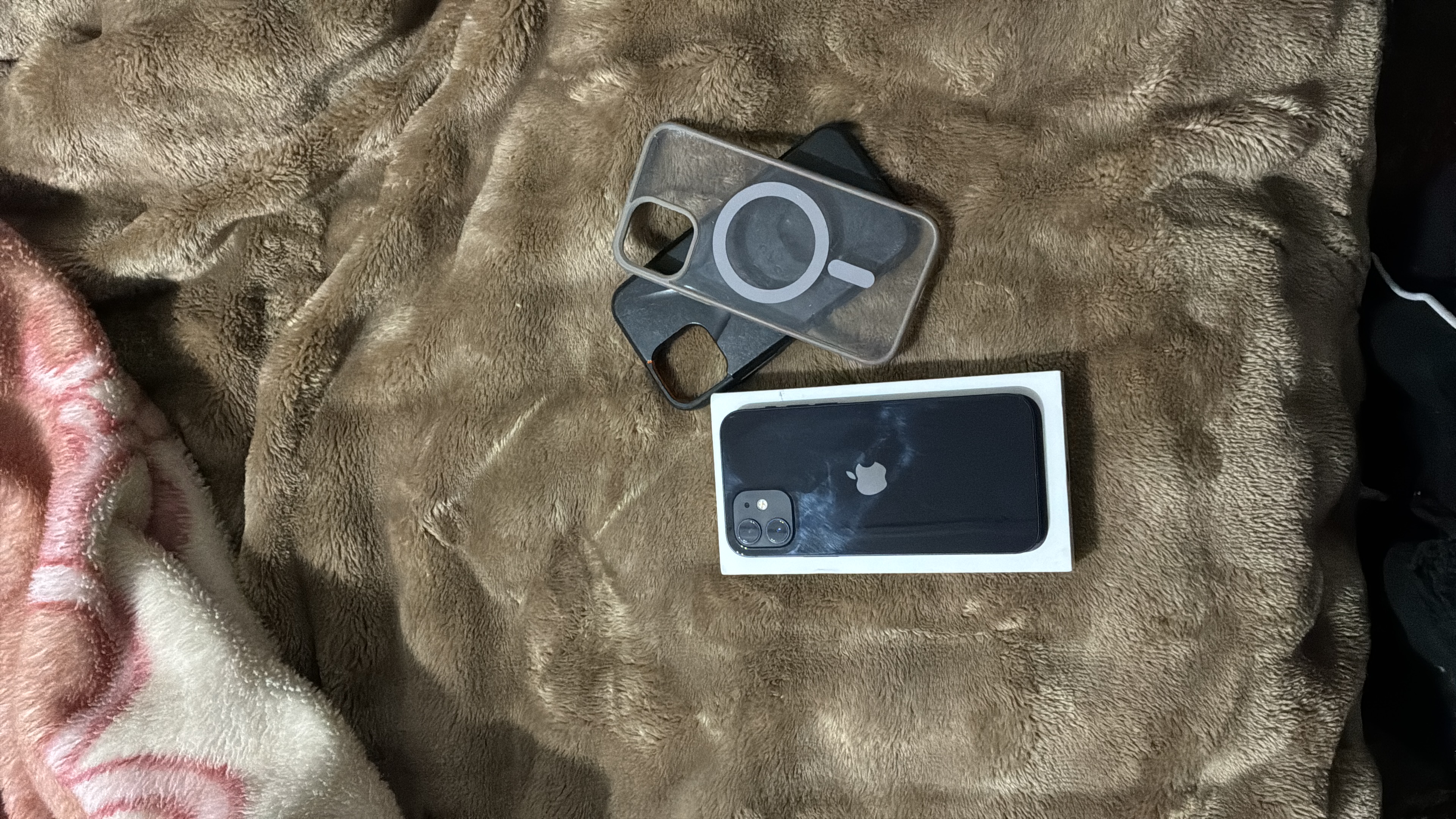 Apple iPhone 12 64GB (2 cases included) see description