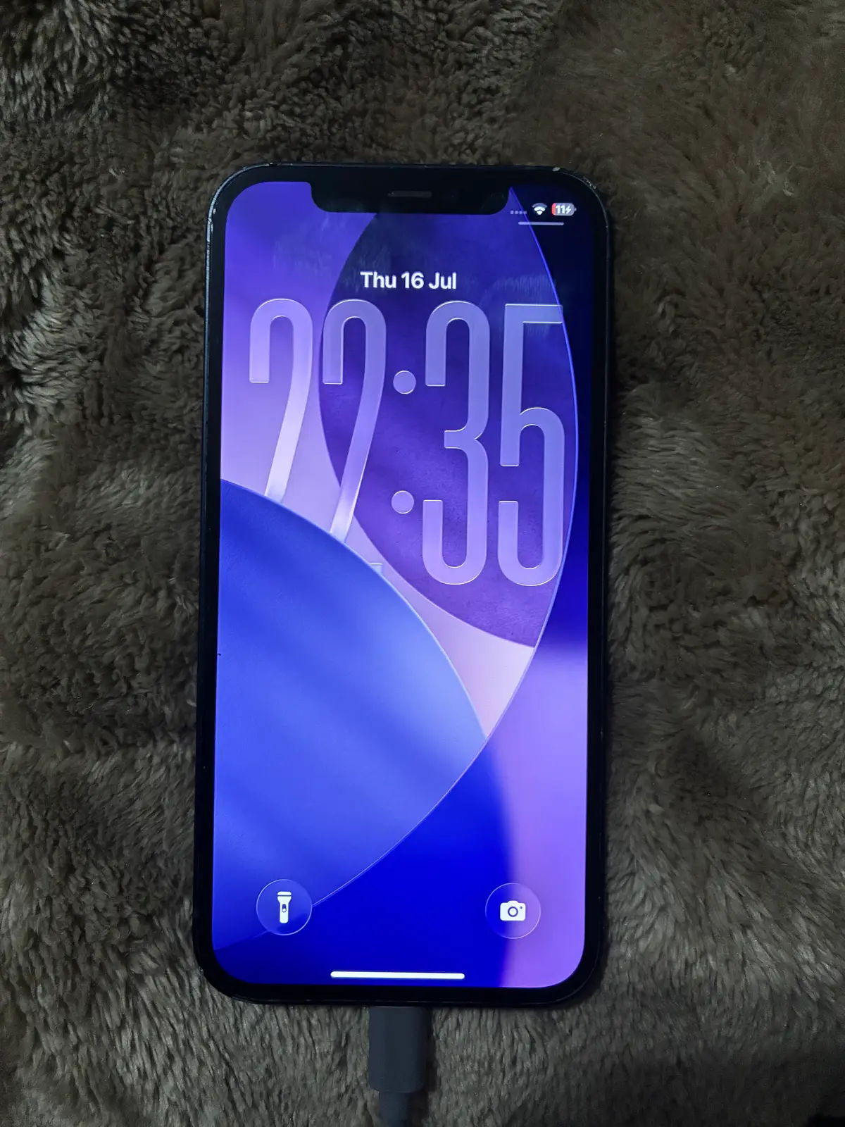 iPhone 12 64GB (2 cases included) see description