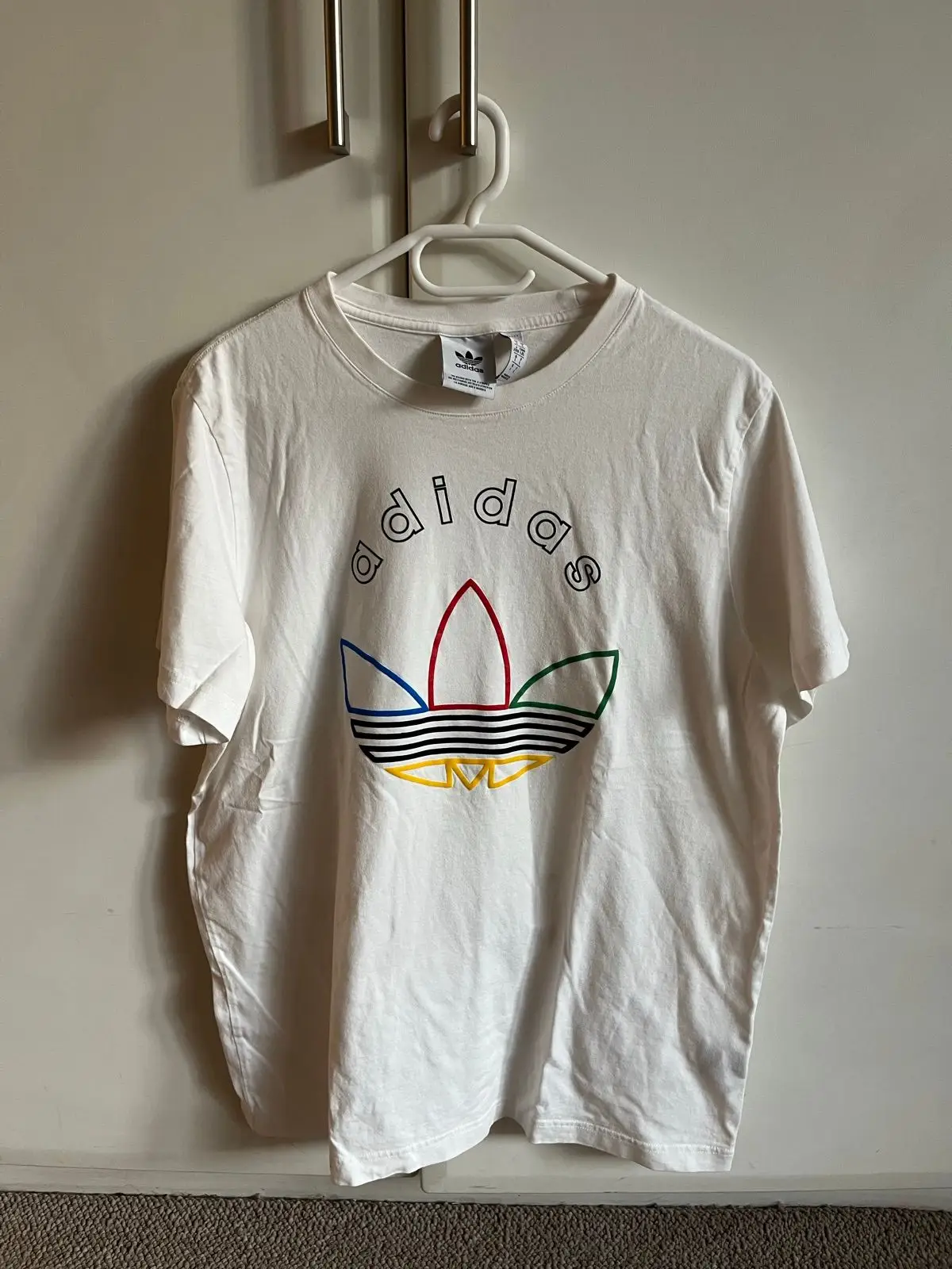 Adidas Sneakers — Size L
