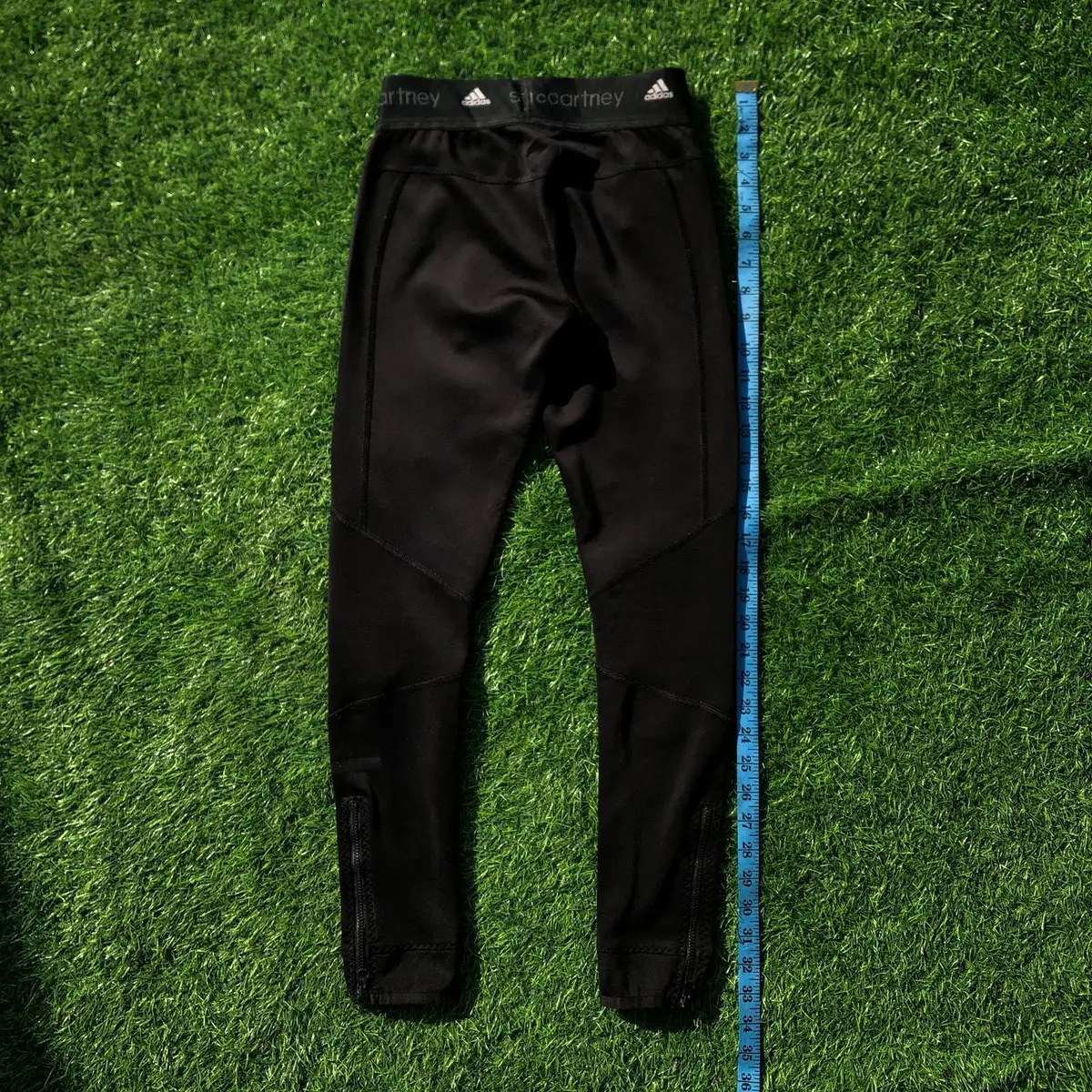 Adidas Sneakers — Size XS