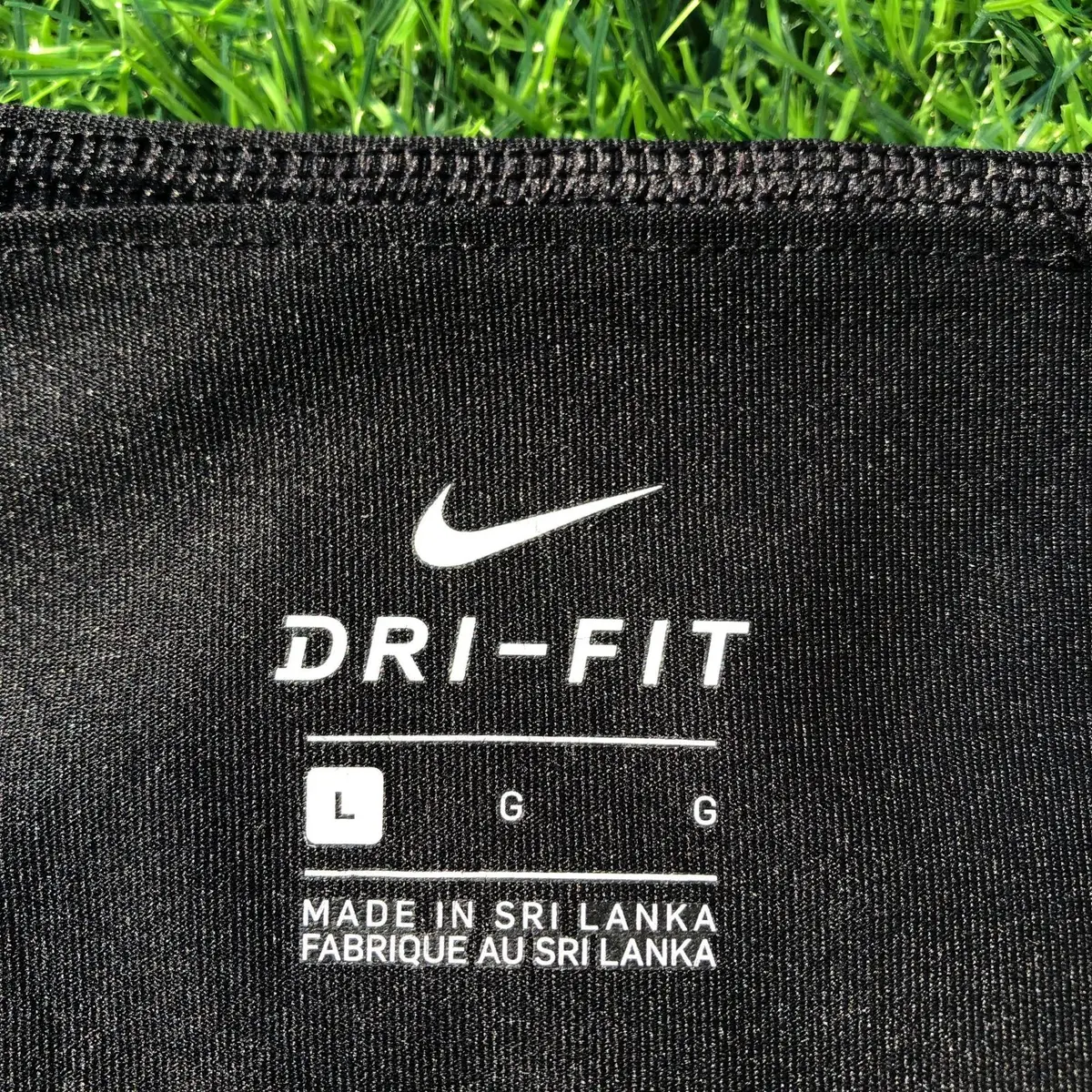 Nike Sneakers — Size L