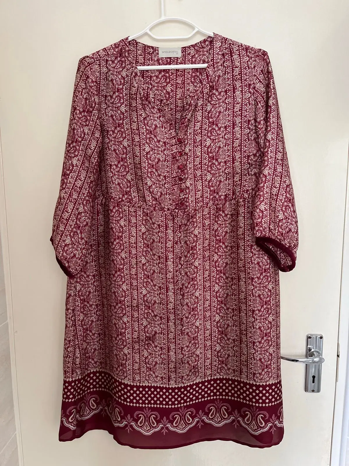 Woolworths Item — Size 12