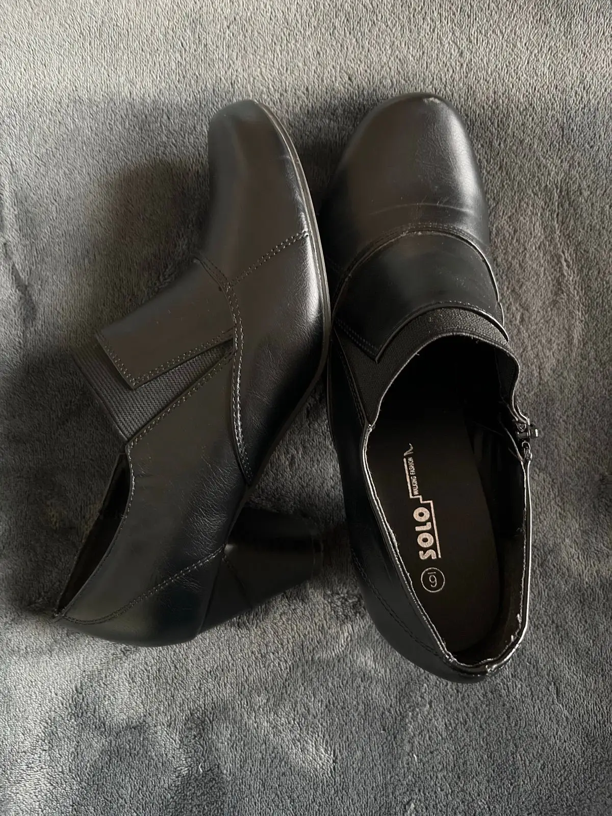 Solo Black Shoes Size 6