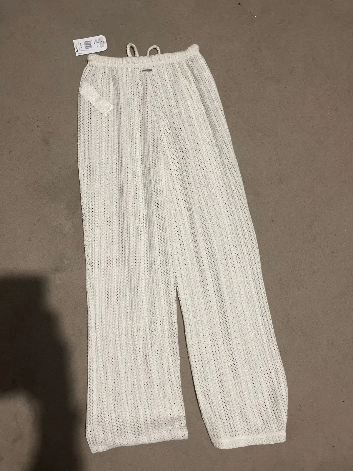 Billabong Item — Size S
