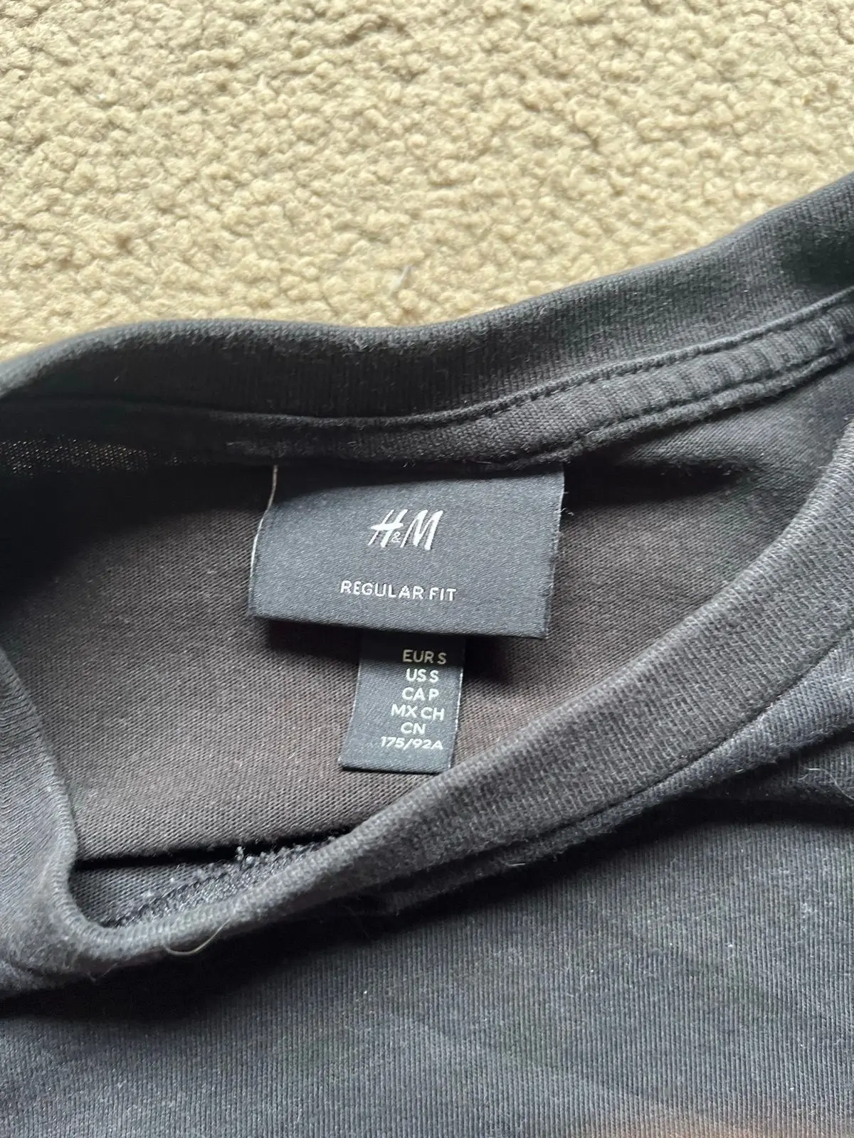 H&M Black Graphic T-Shirt