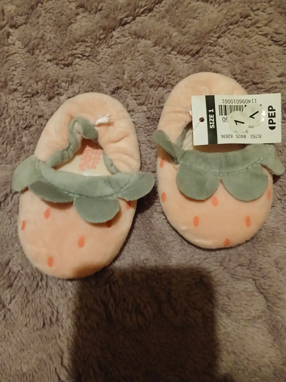 Baby Slippers Peach Leaf Design 9-12 Months
