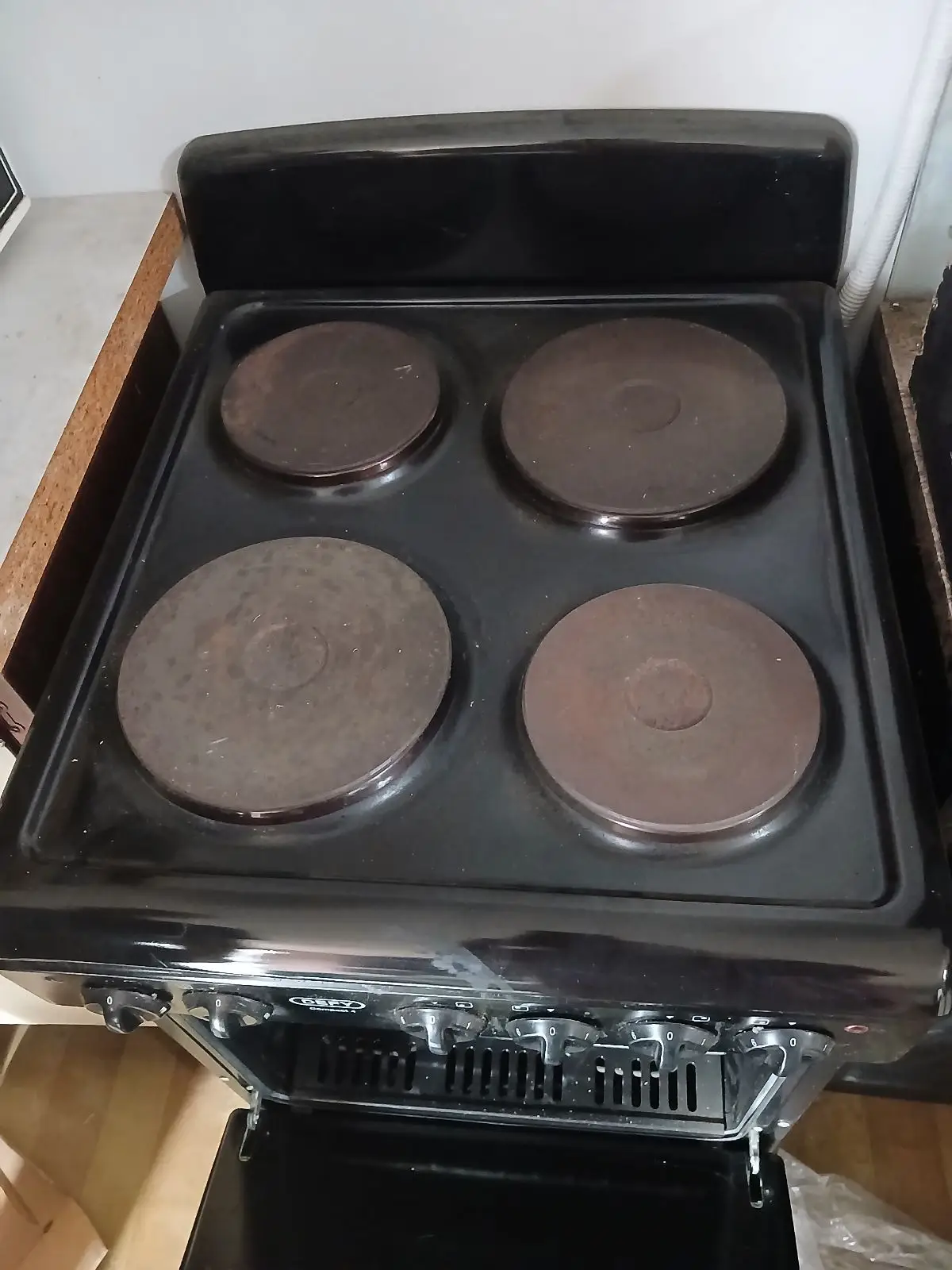 Defy Compact 4 Stove