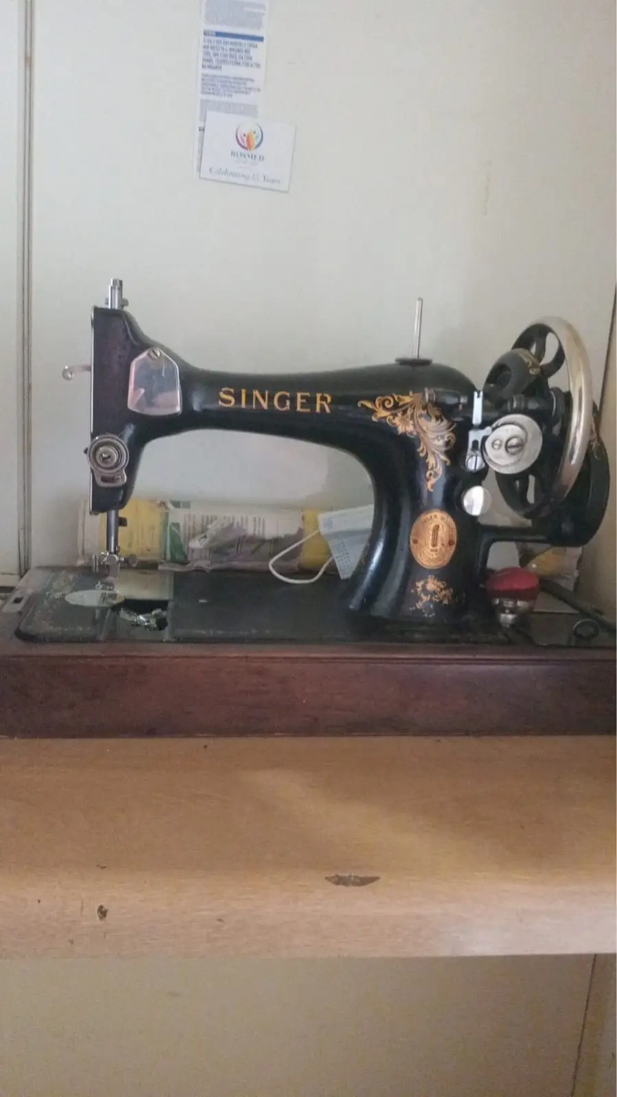 Singer Vintage Singer Sewing Machine Cast Iron