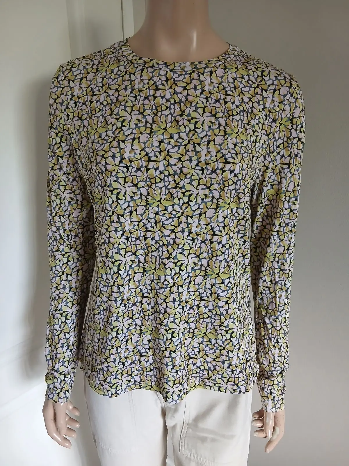 Poetry Floral Long-Sleeve Top