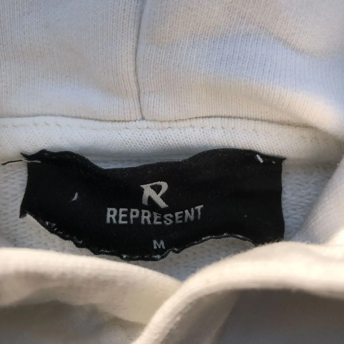 Represent Item — Size M