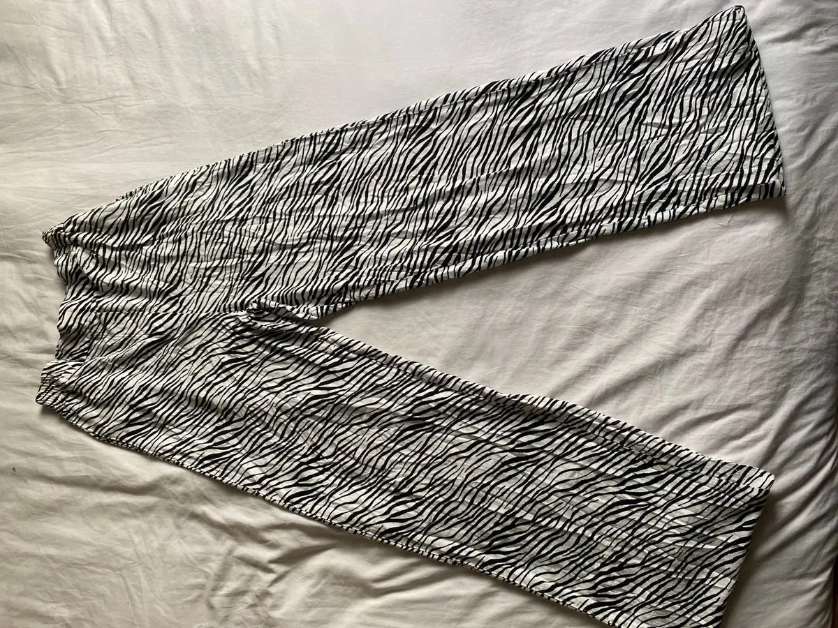 Zara Item — Size XS
