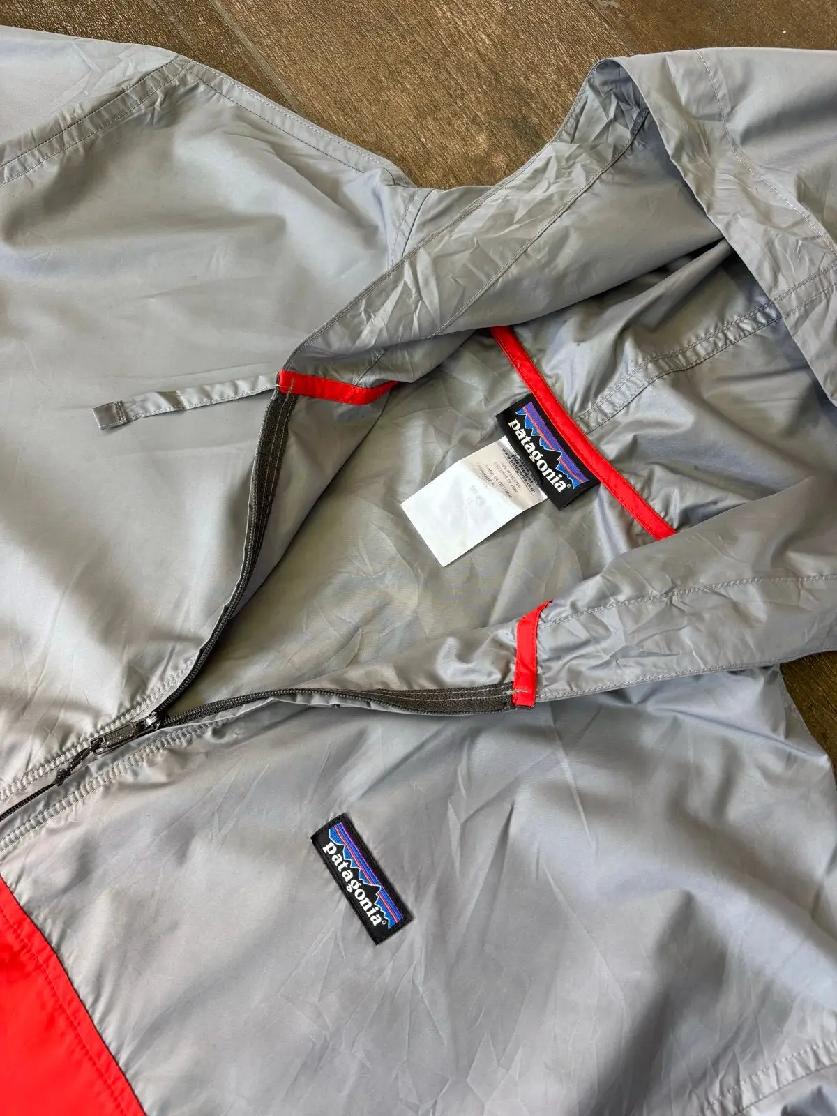 Patagonia Two-Tone Hooded Windbreaker Jacket Grey Red