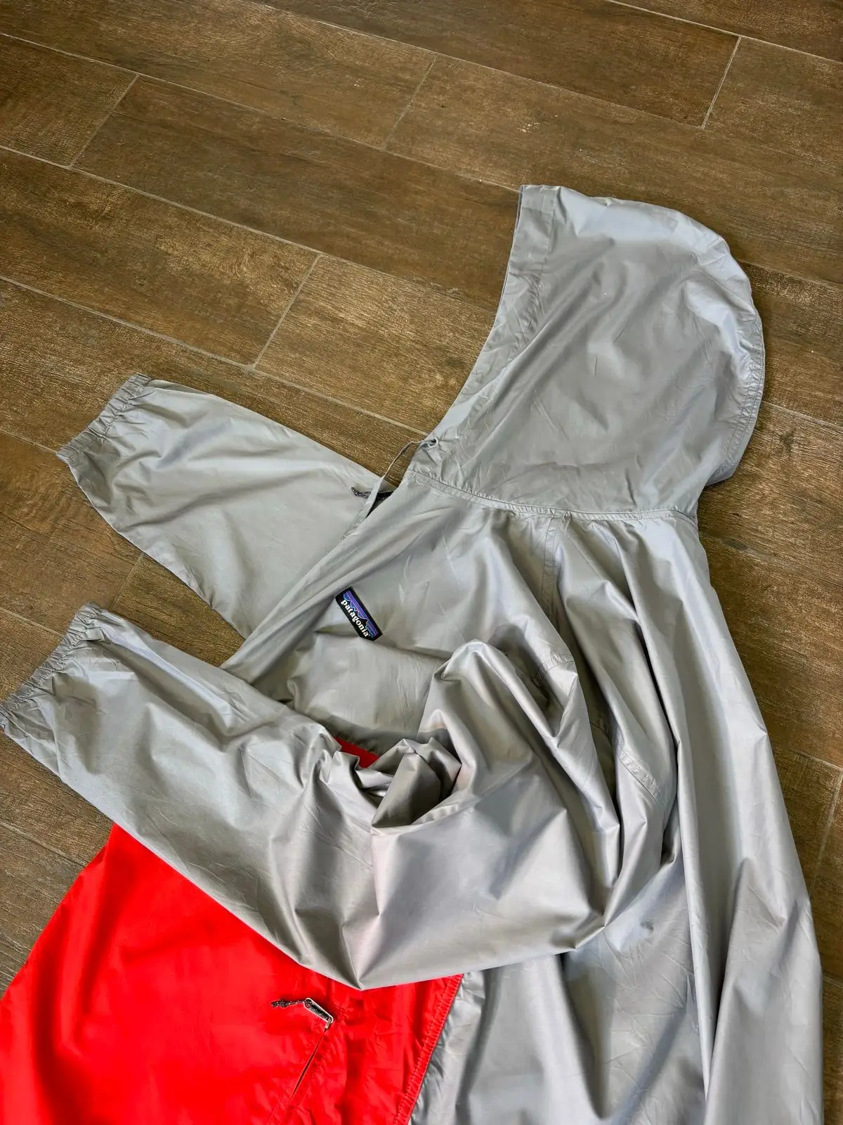 Patagonia Two-Tone Hooded Windbreaker Jacket Grey Red