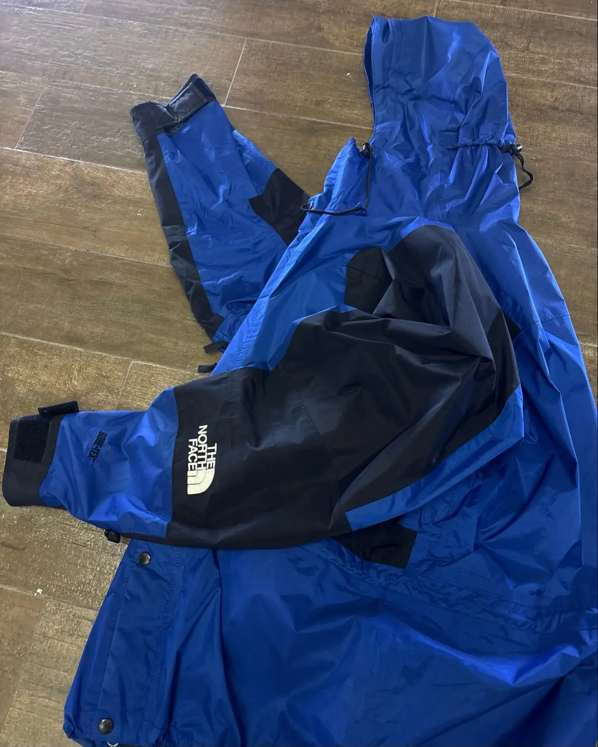 The North Face Gore-Tex Waterproof Hooded Jacket Blue/Black