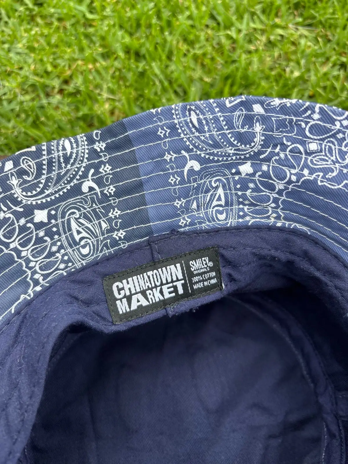Chinatown Market Blue Bandana Smiley Bucket Hat