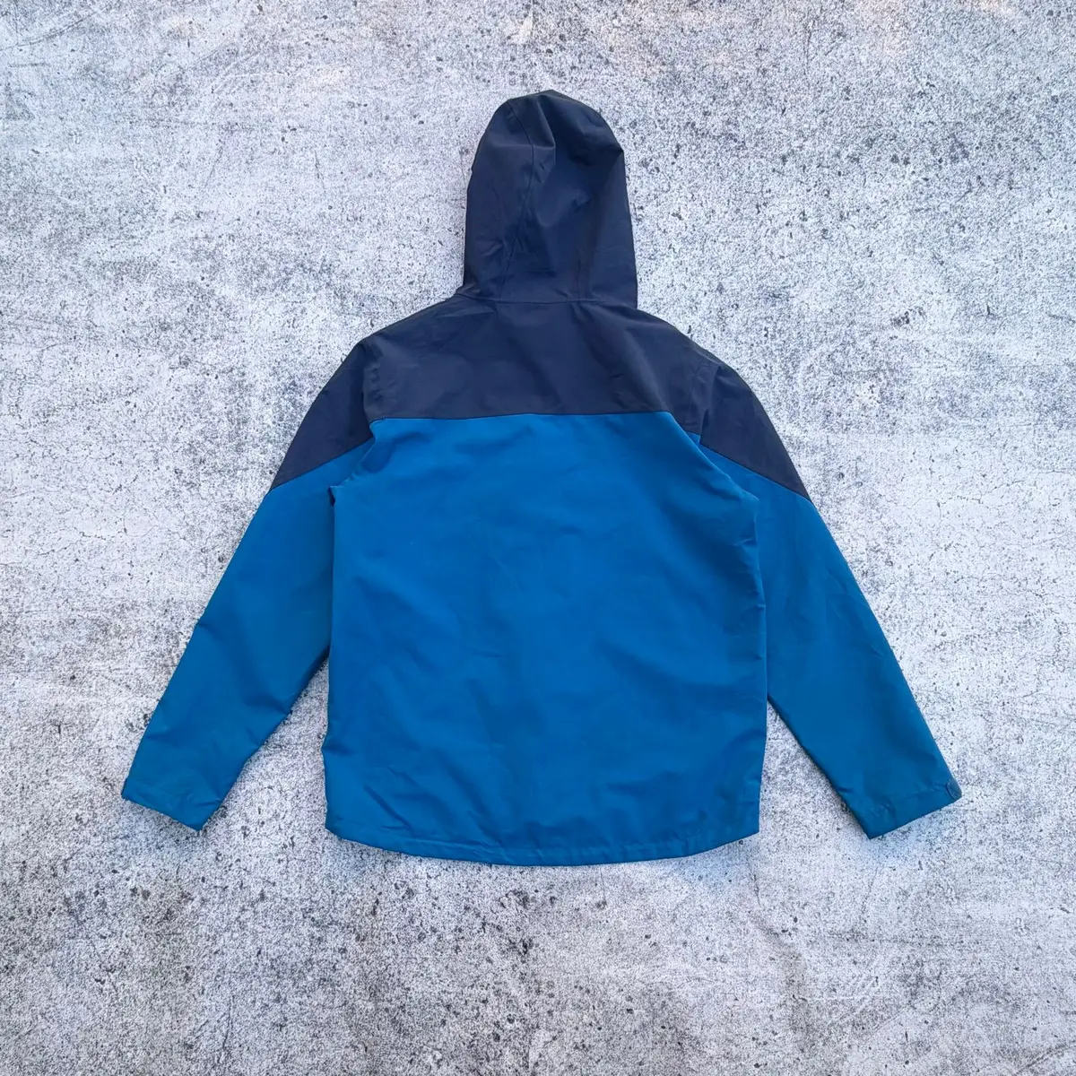 Patagonia Two-Tone Hooded Outdoor Jacket