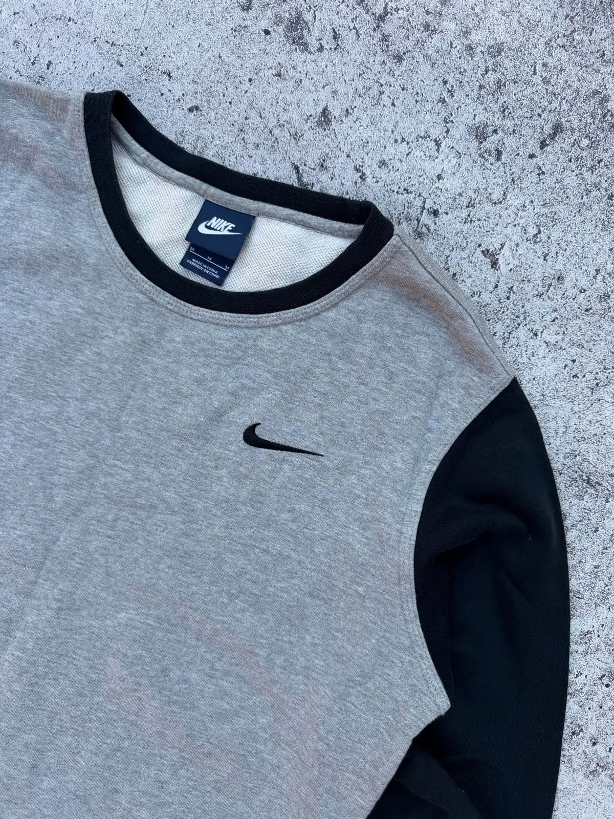 Nike Two-Tone Grey & Black Crewneck Sweatshirt