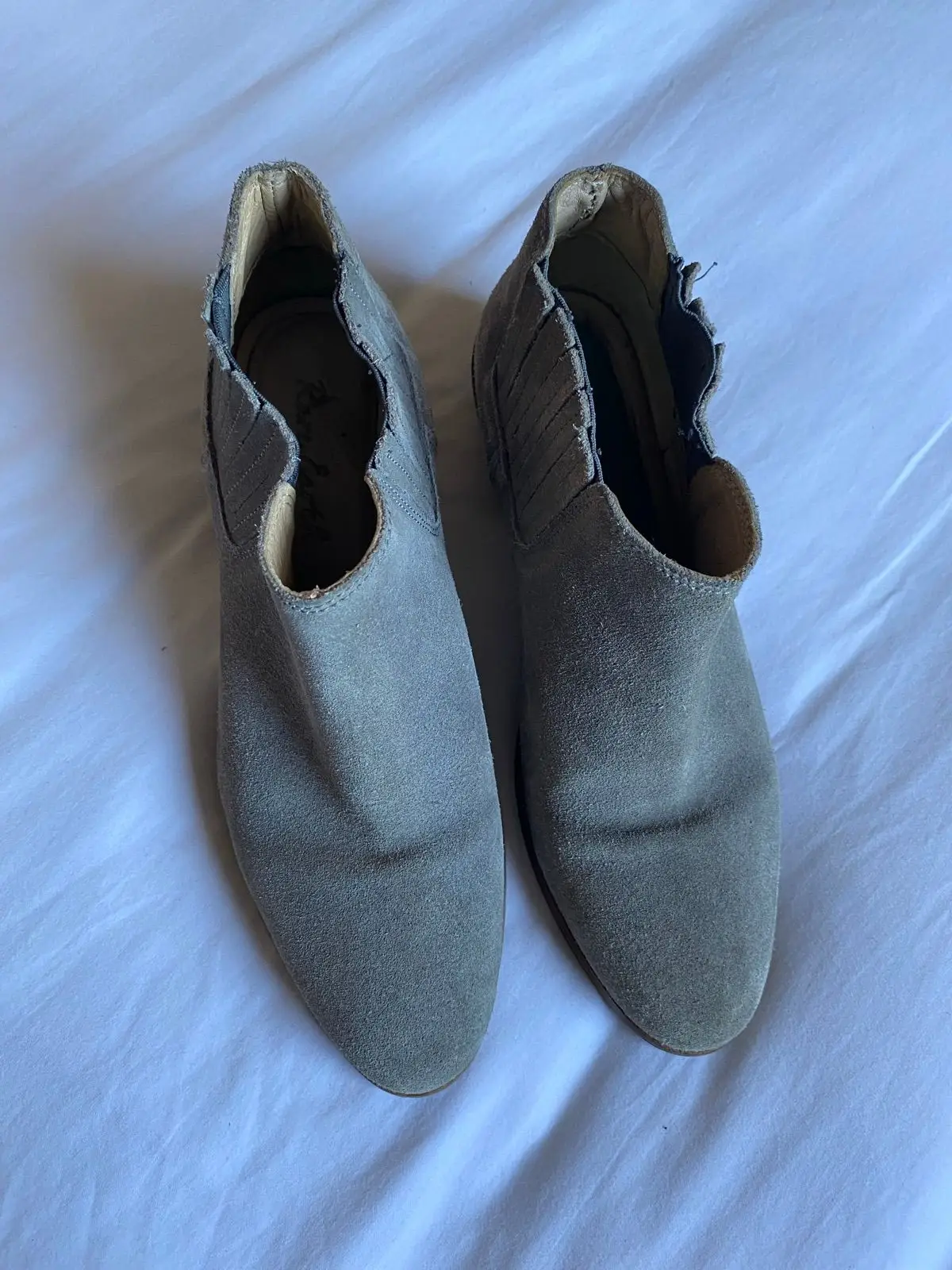 Rare Earth Grey Suede Ankle Chelsea Boots Size 39