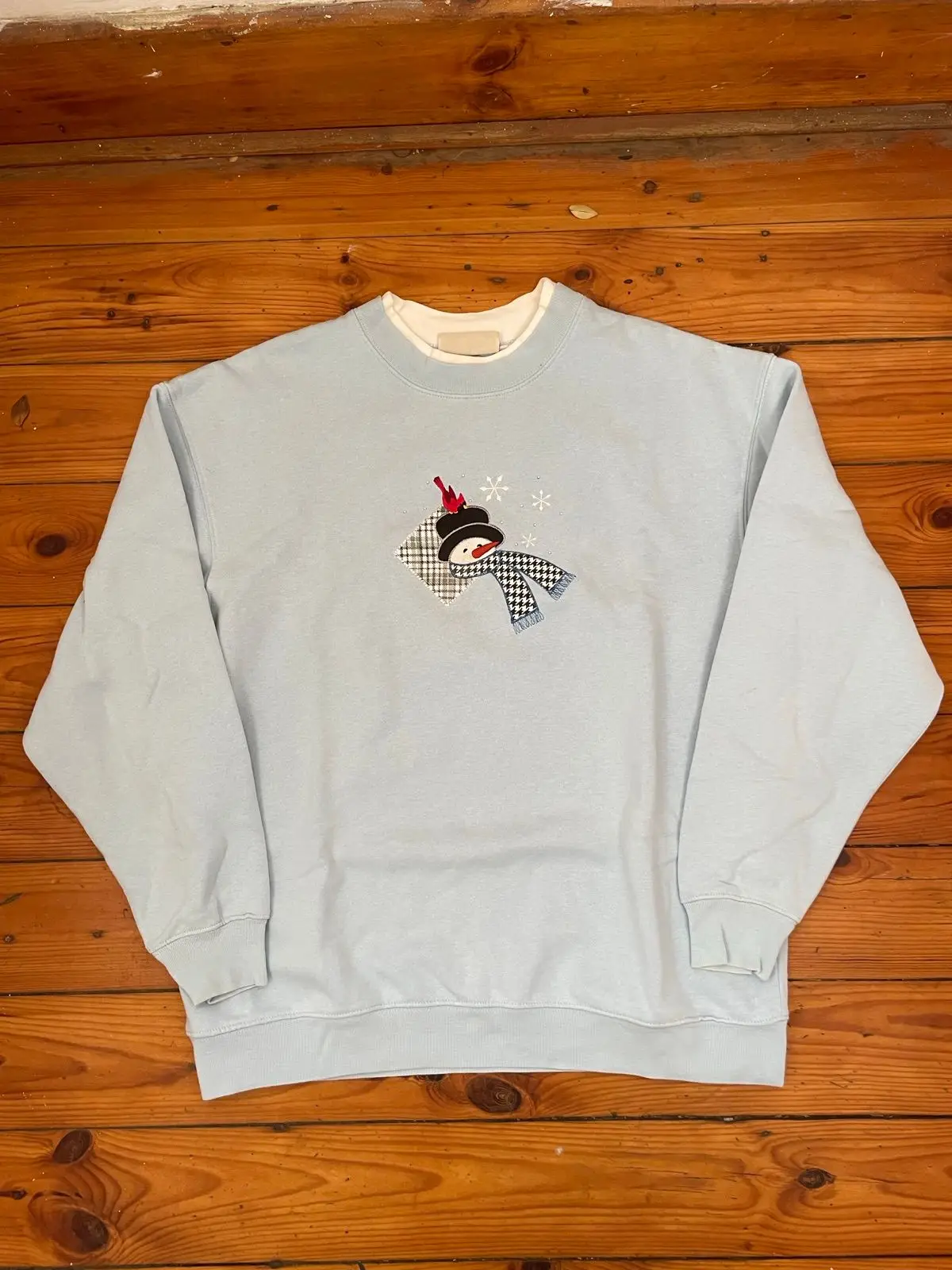 Light Blue Snowman Embroidered Crewneck Sweatshirt Large