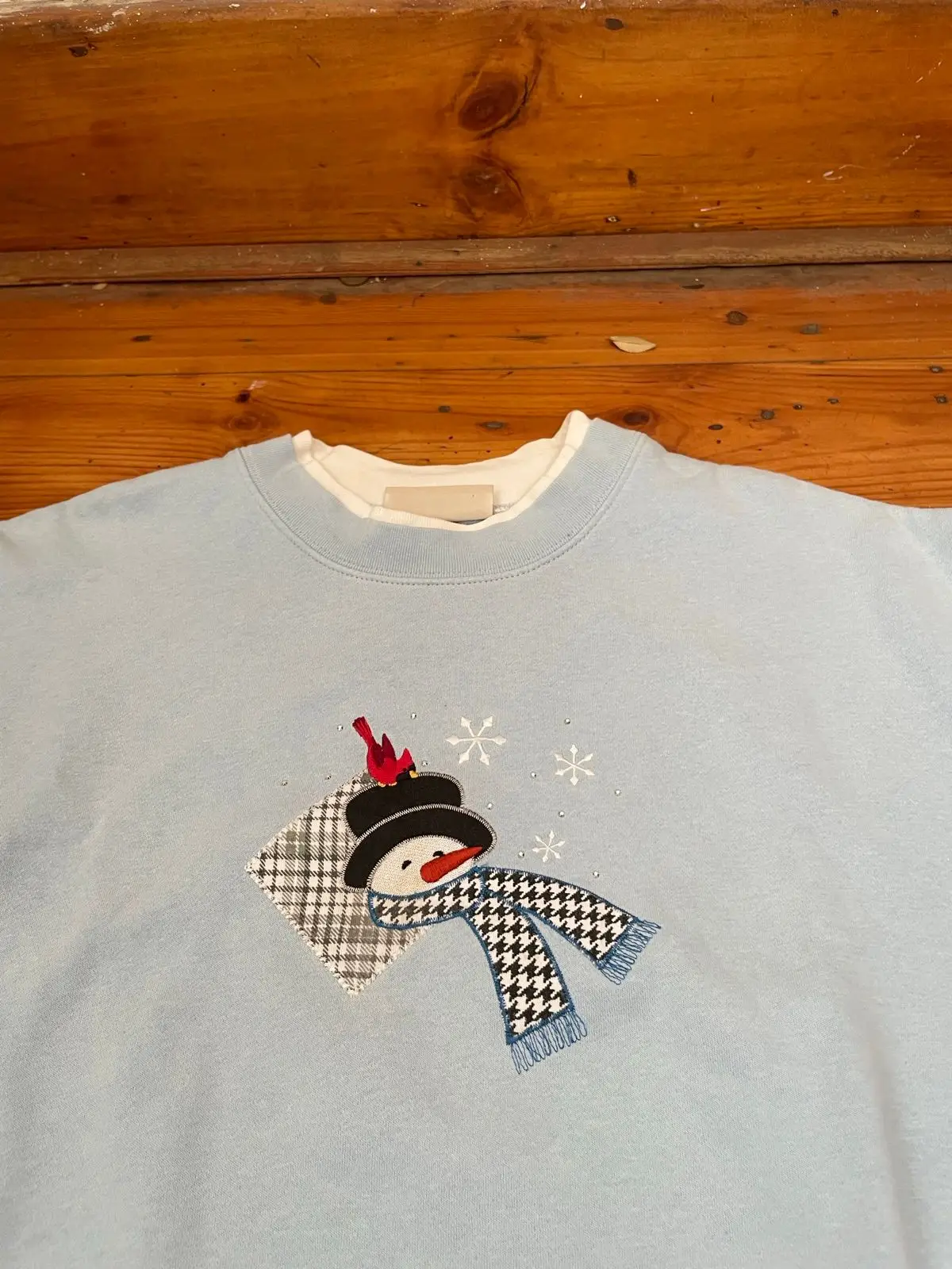 Light Blue Snowman Embroidered Crewneck Sweatshirt Large