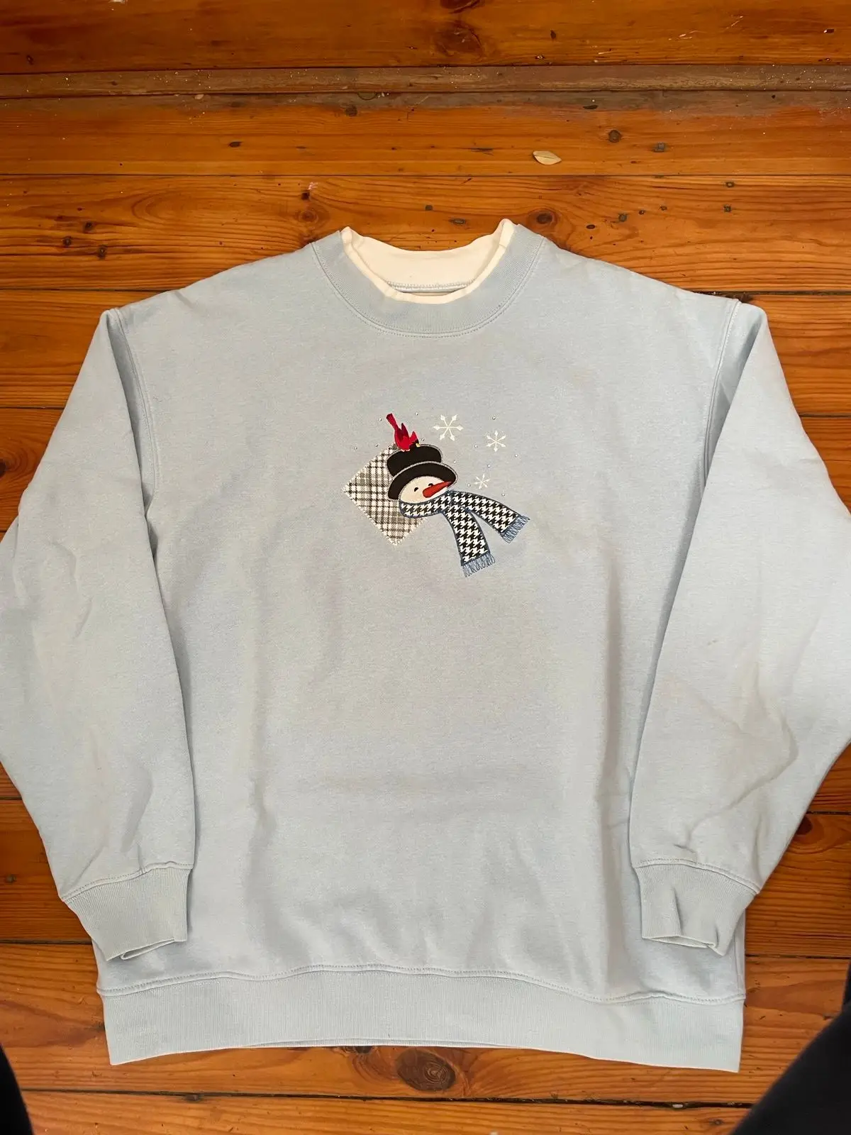 Light Blue Snowman Embroidered Crewneck Sweatshirt Large