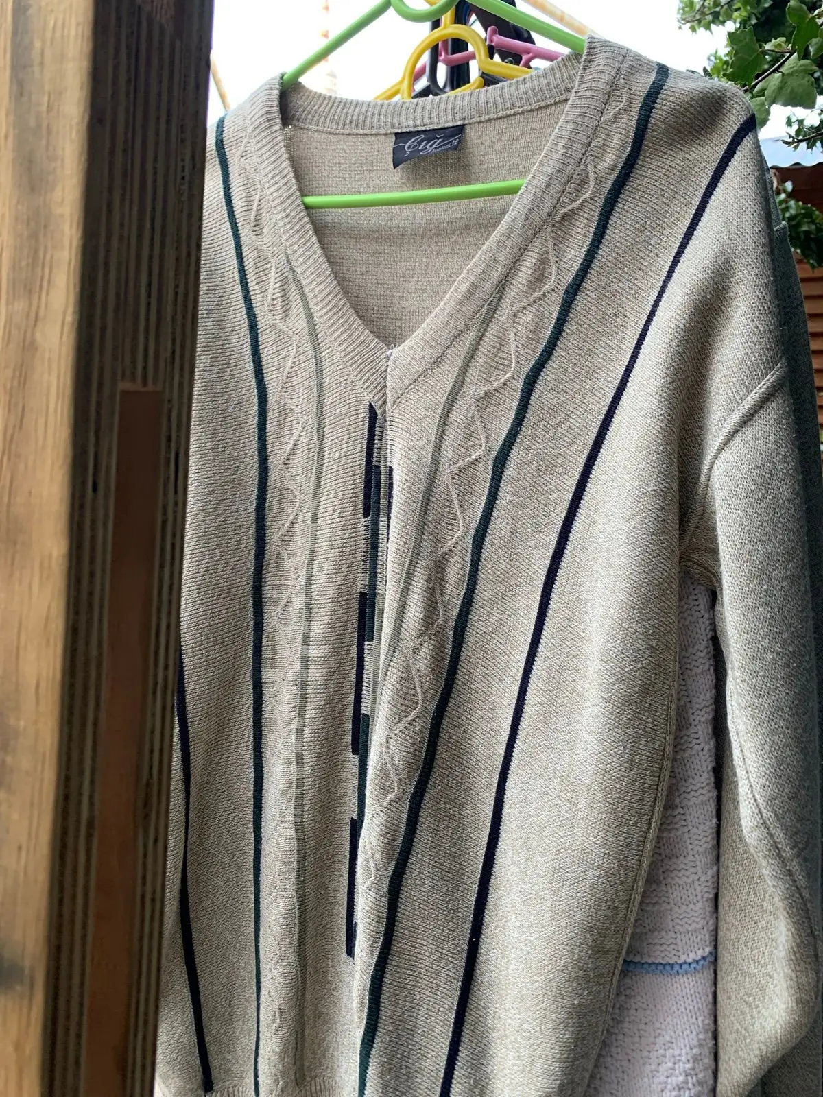 Vintage Beige V-Neck Knit Sweater with Stripes