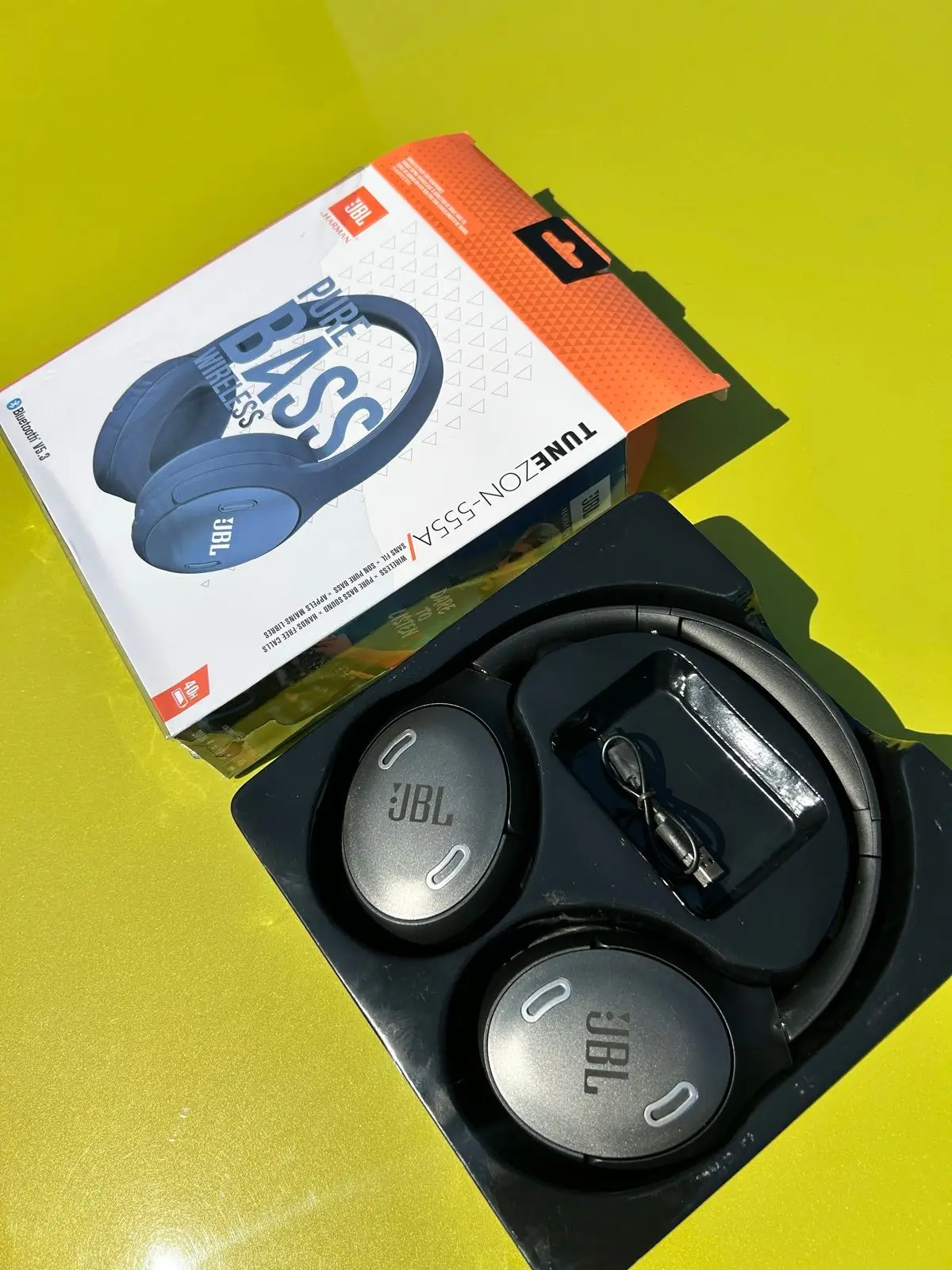 JBL Pure Bass Wireless Headphones