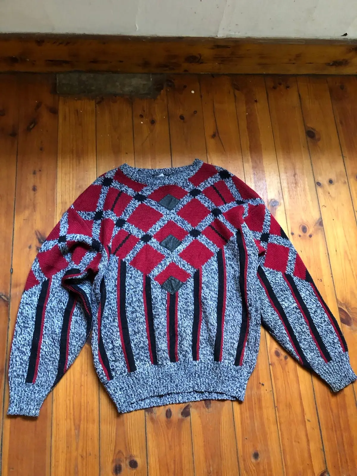 Vintage Patterned Knit Sweater Red Black Grey