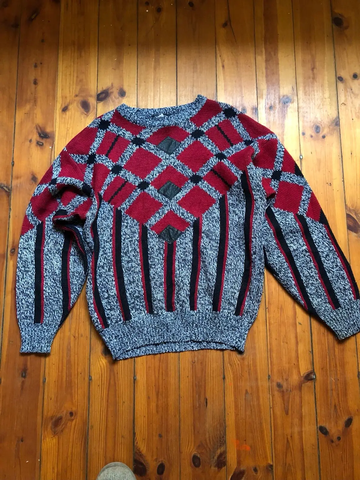 Vintage Patterned Knit Sweater Red Black Grey