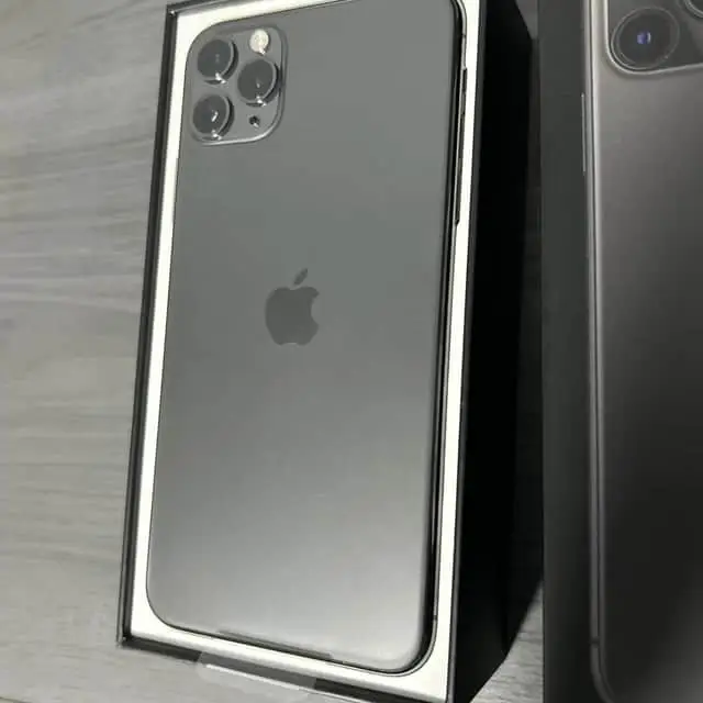 Brand new iPhone 11 Pro Max 128gb