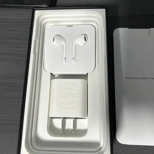 Brand new iPhone 11 Pro Max 128gb