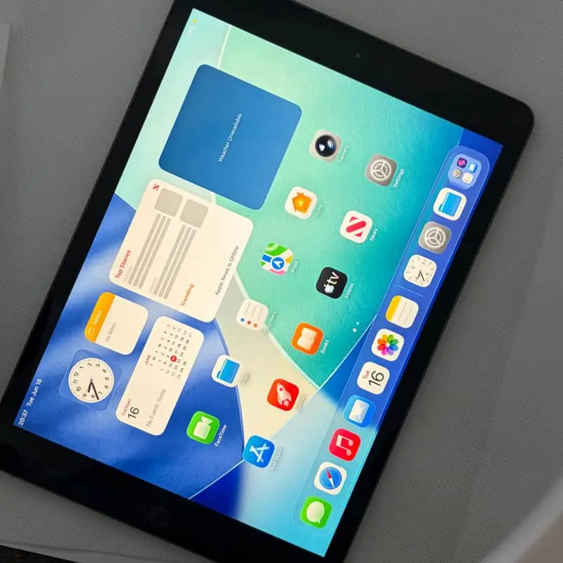 Apple iPad 8th gen,128gb