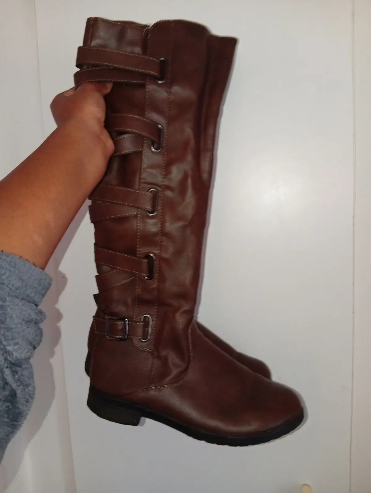 Legit Brown Knee-High Strap Boots Size 5