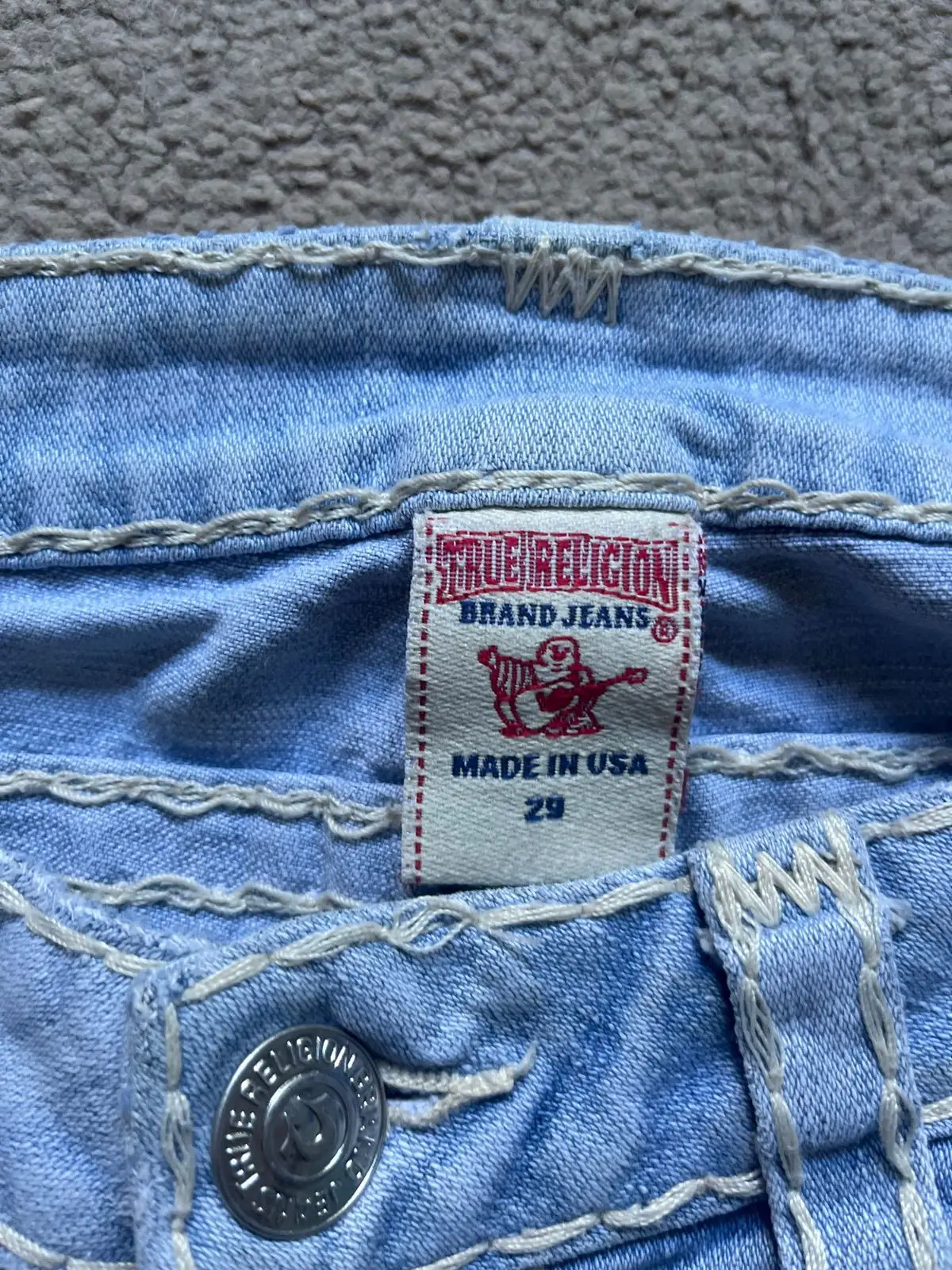 True Religion Light Wash Distressed Jeans Size 29