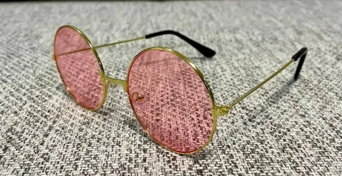 Round Gold-Framed Sunglasses with Pink Lenses