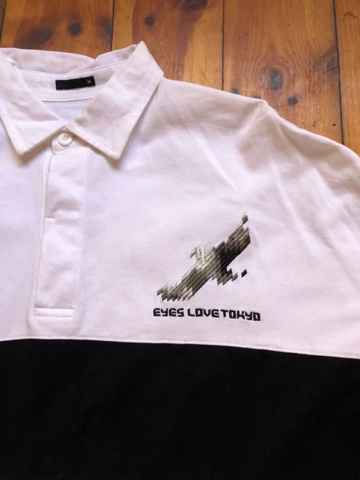 White Polo Shirt Eyes Lovetokyo Embroidered Graphic Size M
