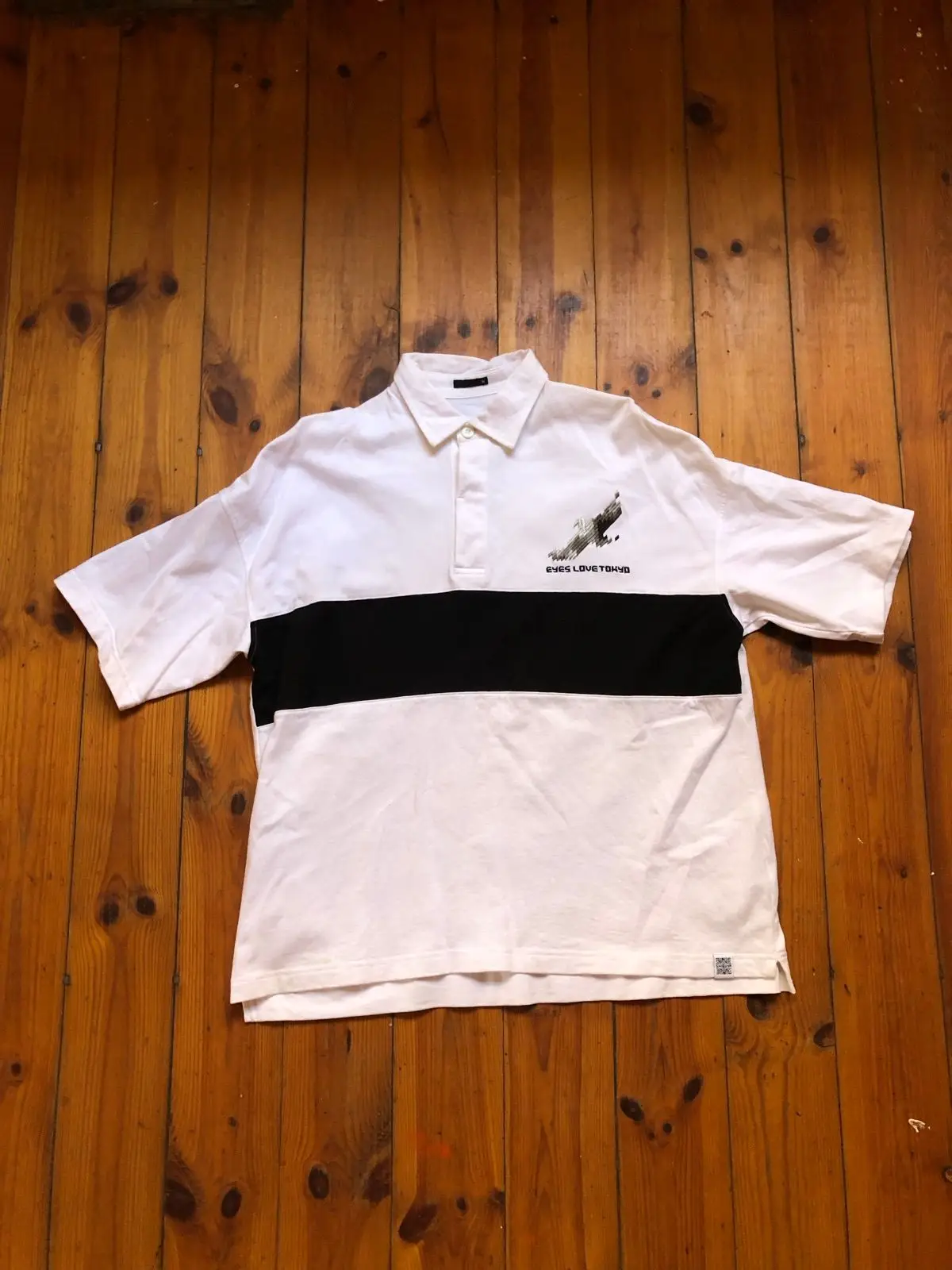 White Polo Shirt Eyes Lovetokyo Embroidered Graphic Size M