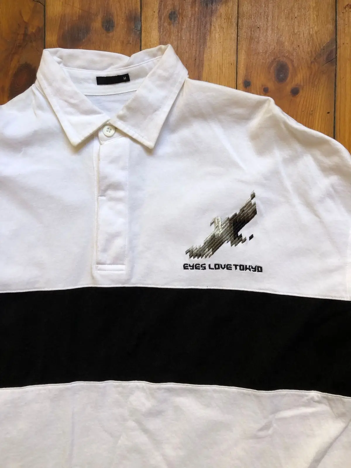 White Polo Shirt Eyes Lovetokyo Embroidered Graphic Size M