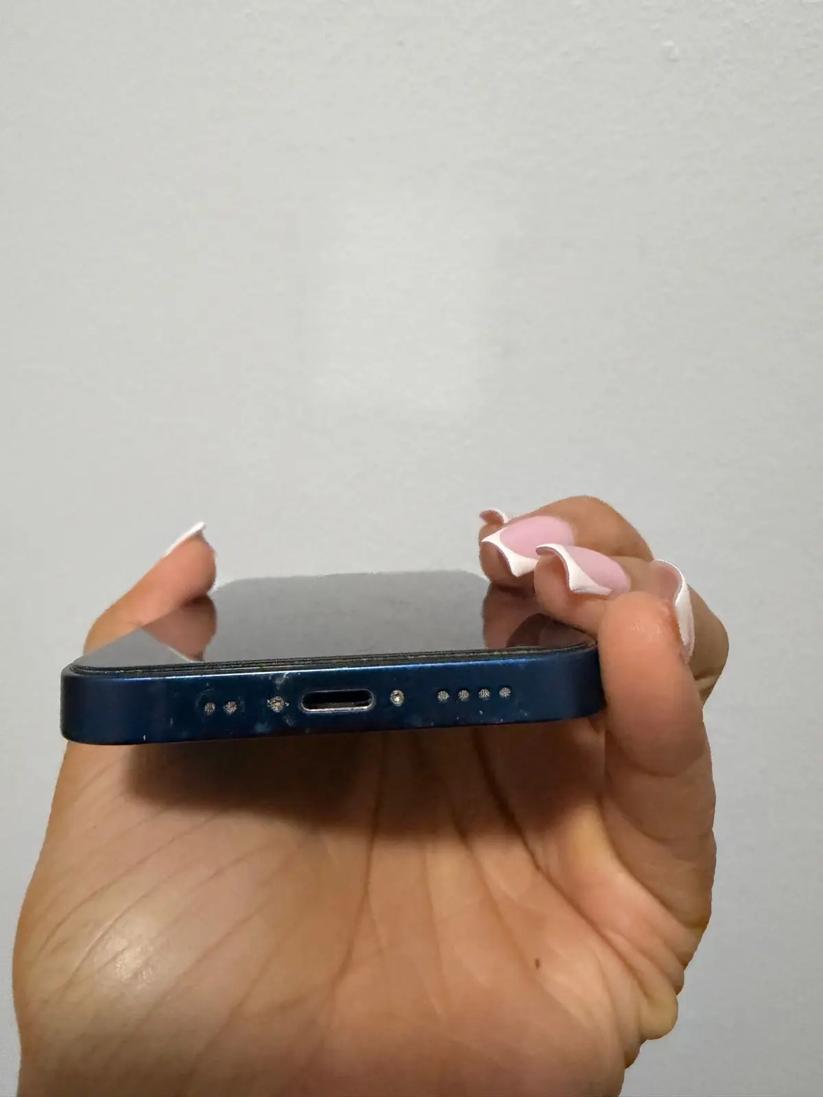 Apple iPhone 12 (64GB)