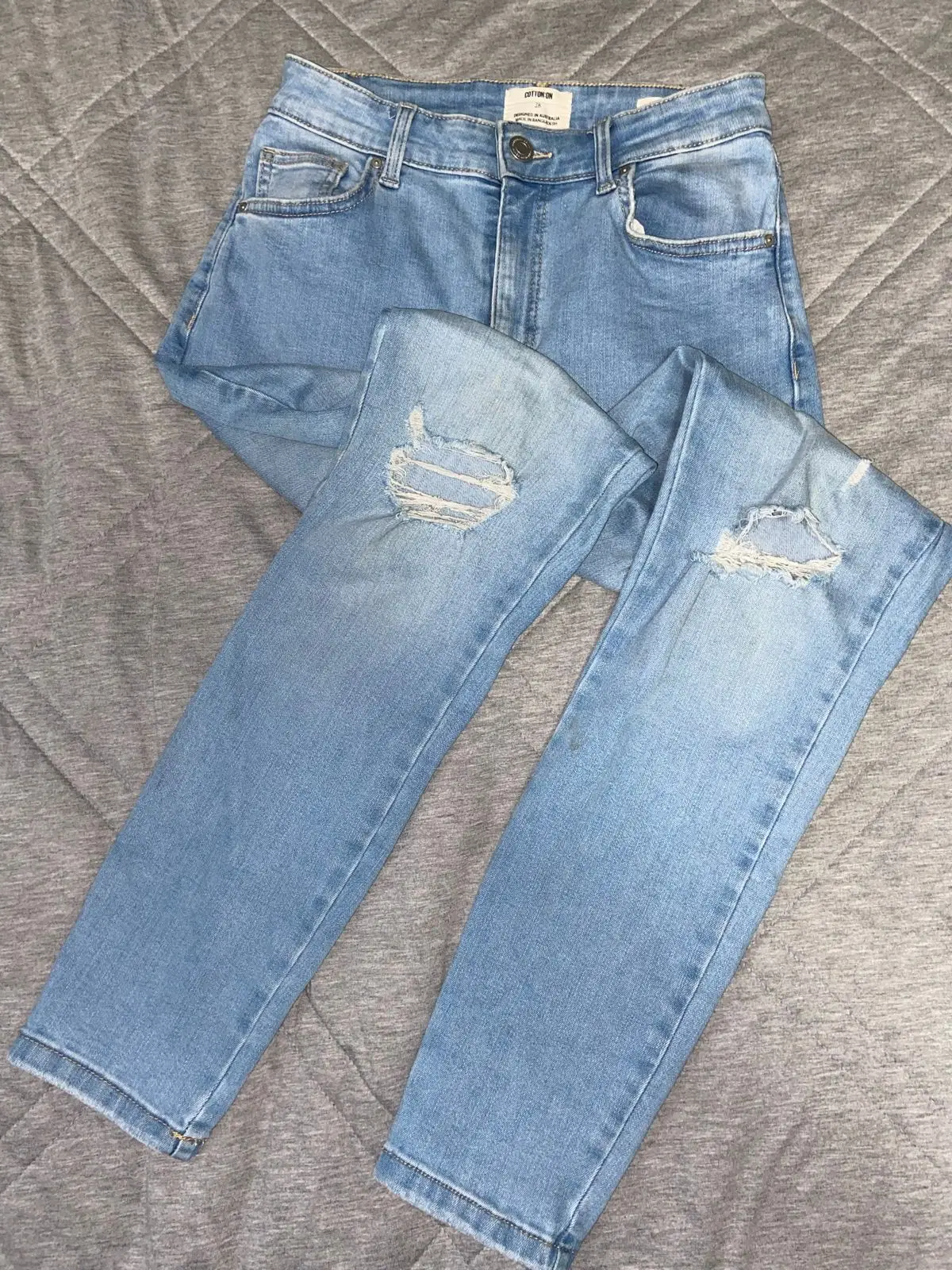 Cotton On Distressed Light Wash Jeans Size 28