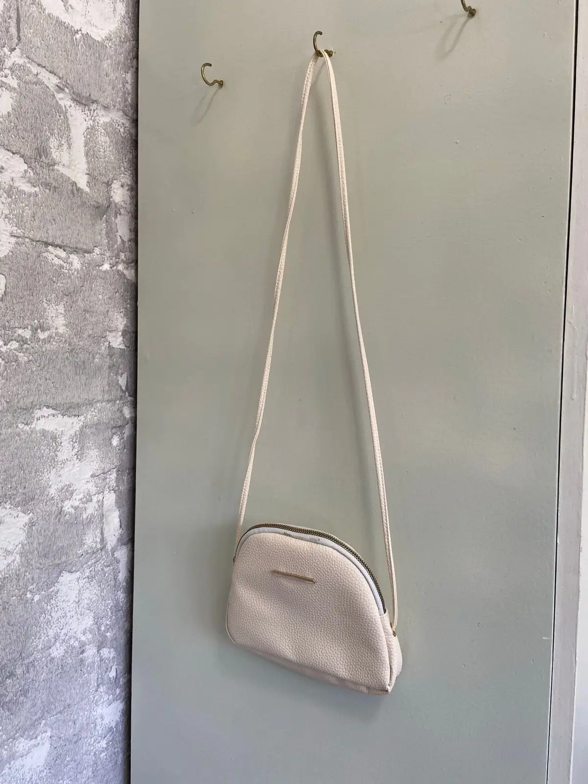 Cream Crossbody Shoulder Bag