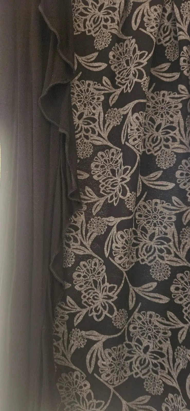 Kelso Black Floral Print Top Size 14