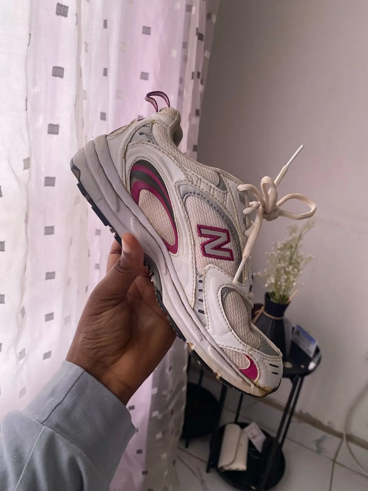 New Balance White and Pink Sneakers