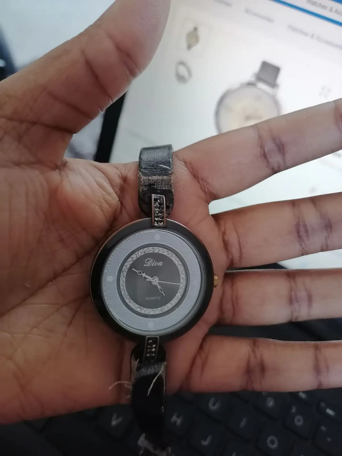 Diva Quartz Wristwatch with Black Strap