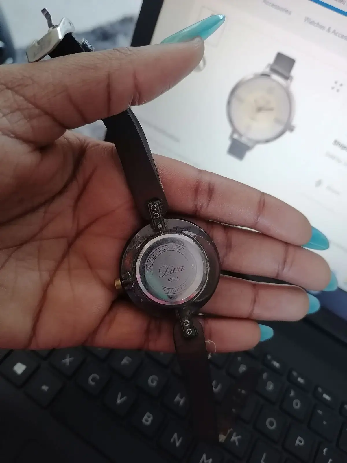 Diva Quartz Wristwatch with Black Strap