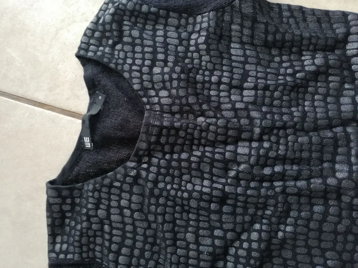 WE Black Textured Pattern Top