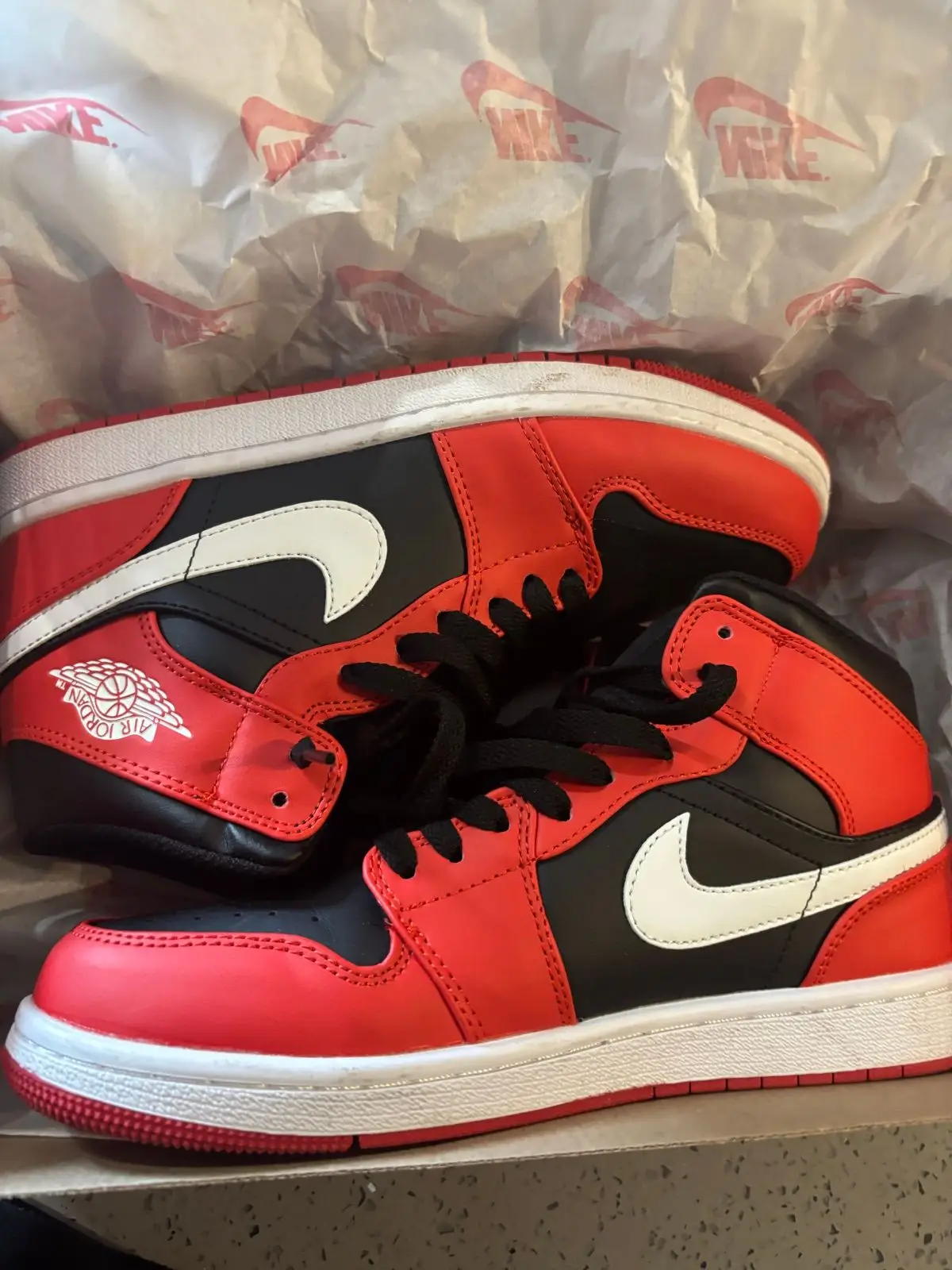 Jordan Air Jordan High Top Sneakers Red Black White