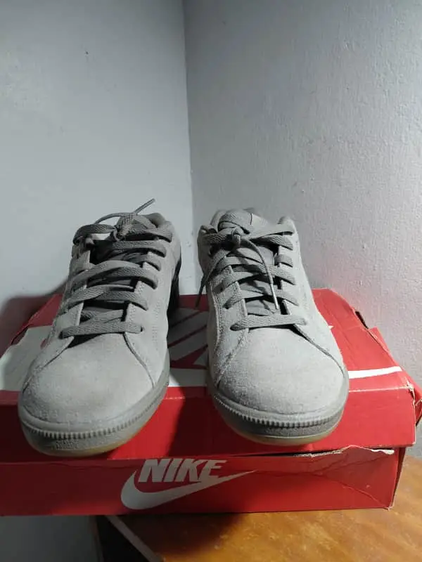 Nike Court Royale