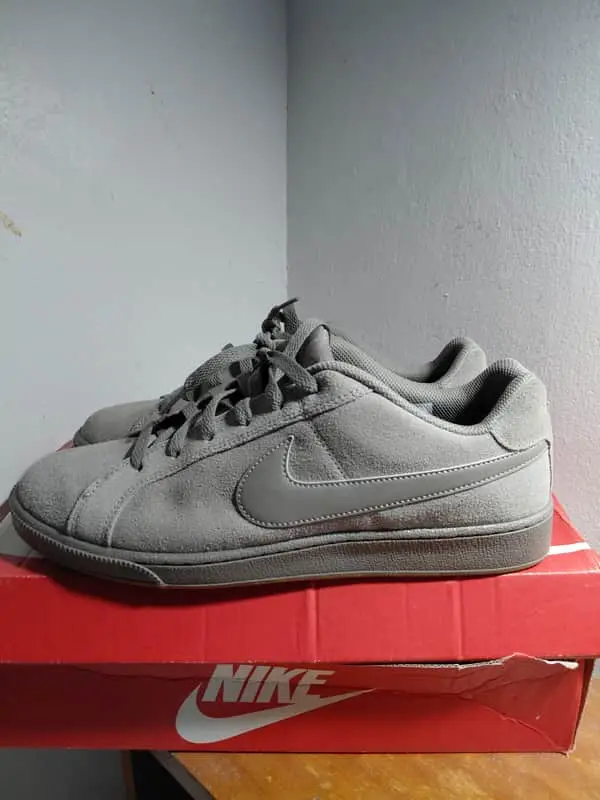 Nike Court Royale
